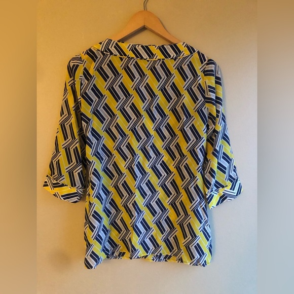 Banana Republic Women’s Blouse Size XS - Picture 5 of 6